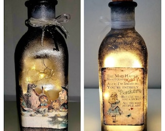 Alice in wonderland light up bottle. Drink me bottle. Alice in wonderland decor. Alice in wonderland gift. Mad Hatters tea party.