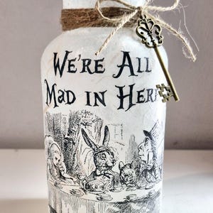 Alice in wonderland light up bottle. Drink me bottle. Alice in wonderland decor. Alice in wonderland gift. Mad Hatters tea party.