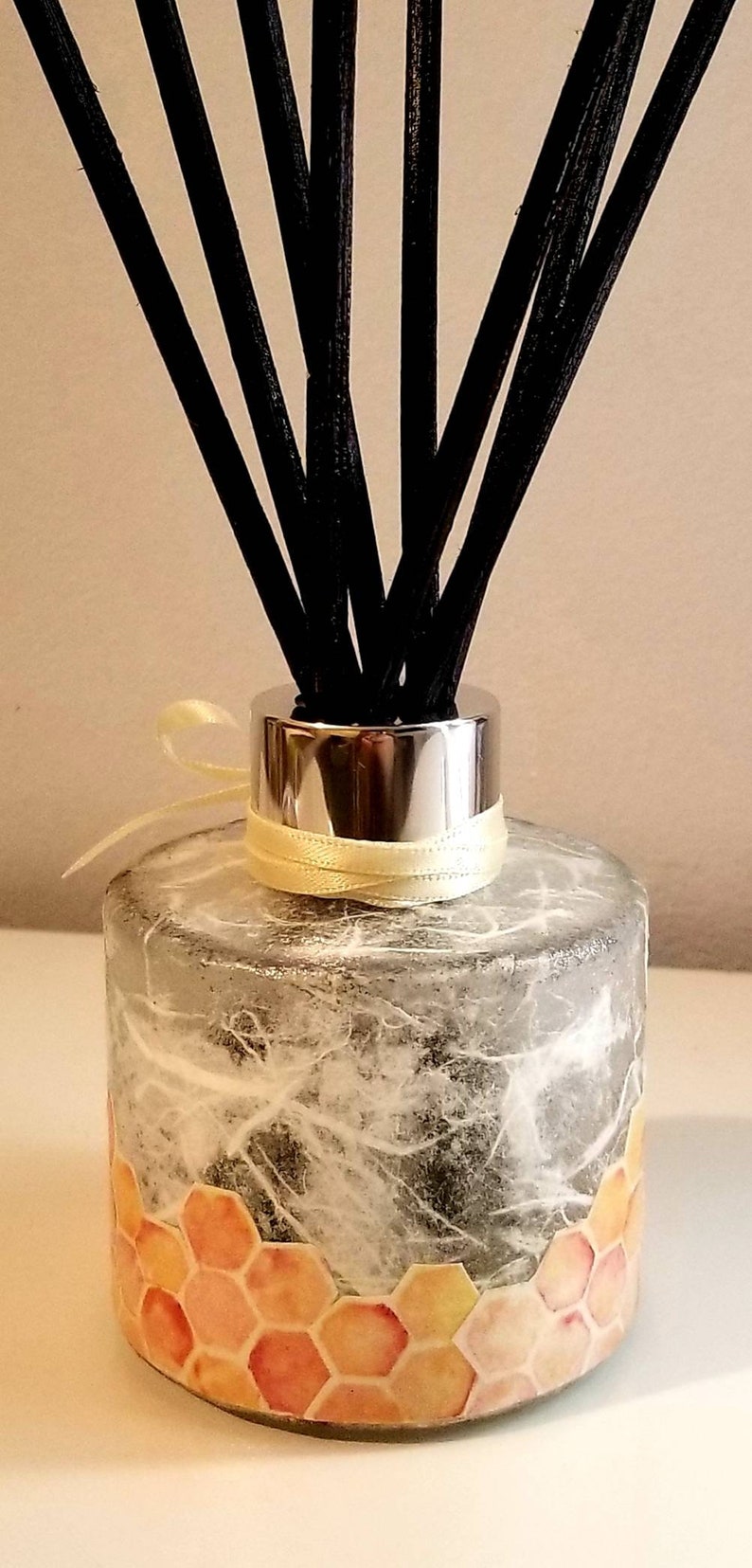 Diffuseur d'abeilles. Sauvez les abeilles. Flacon diffuseur. Diffuseur rechargeable image 4