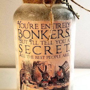 Alice in wonderland light up bottle. Drink me bottle. Alice in wonderland decor. Alice in wonderland gift. Mad Hatters tea party.