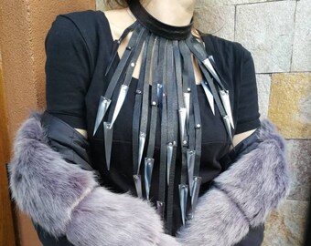 Collar llamativo de cuero hecho a mano, joyería boho para festivales