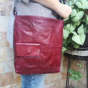 Rote Ledertasche, Vintage Ledertasche, Reise-Handtasche, Frau Geldbörse, Leder Schultertasche, echte Ledertasche, kleine Tasche, rote Massenger