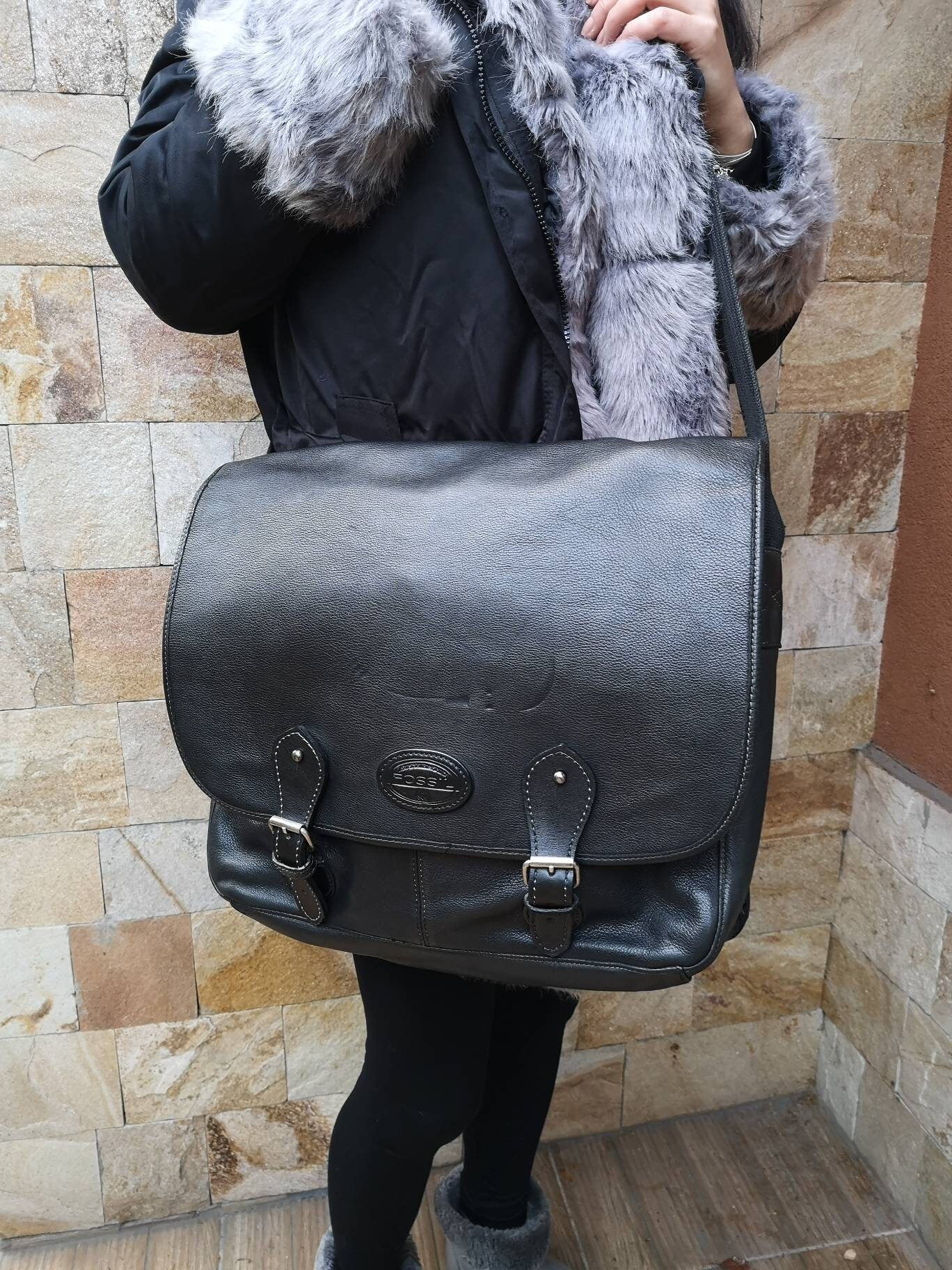 Vintage FOSSIL Black Leather Shoulder 