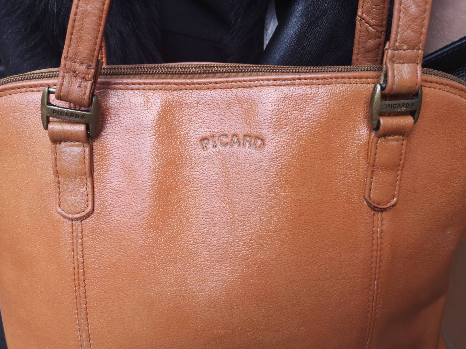 Vintage Picard Hobo Handbag Single Strap Leather Cream Bag Charm Germany