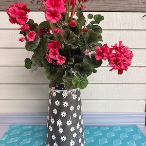 19.5" Faux Geranium Bush in Hot Pink