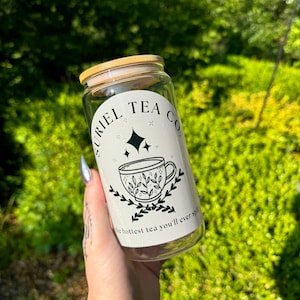 OFFICIALLY LICENSED Sarah J Maas ACOTAR Suriel Tea Co. 16oz Clear Beer Can Cup w/ Bamboo Lid and Plastic Straw