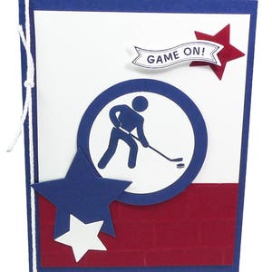 114-Hockey Male Happy Birthday Card, Way to Go, Champ! Karte, Junge, Mann Athlet, rote, weiße & blaue Sterne, Puck, Stock, Eis, Tor, Blank