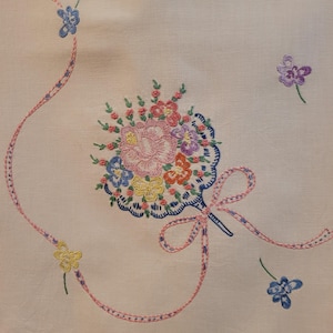 Hand Embroidered Floral Table Runner: Vintage White Cotton Cottage Decor