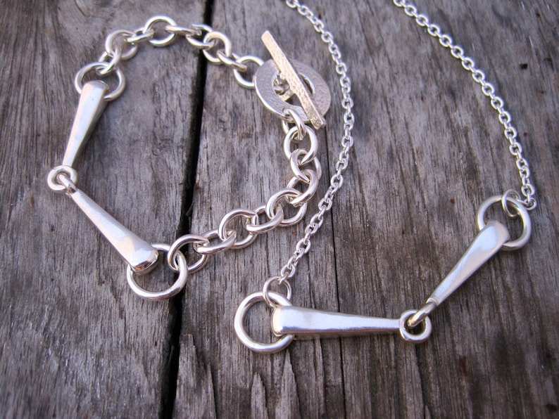 MUST-HAVE: Large Silver Horse Bit Necklace main image 1
