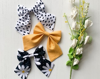 Black Daisy Sailor Bow, Girls Hair Bows, Baby Bows, Baby Headbands, Handmade Bows