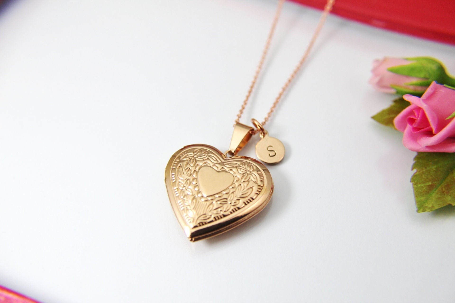 Best Valentine Gift for Girlfriend From Boyfriend Necklace photo