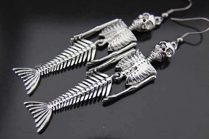 Silver Mermaid Skull Charm Earrings Halloween Gift Ideas, BN2702 image 3