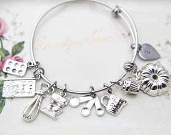 Baker Gift Kitchen Mixer Bake Pan Measuring Cup Cookbook Cupcake Bundt Pan Charm Baker Jewelry Bracelet Bangle, N2245