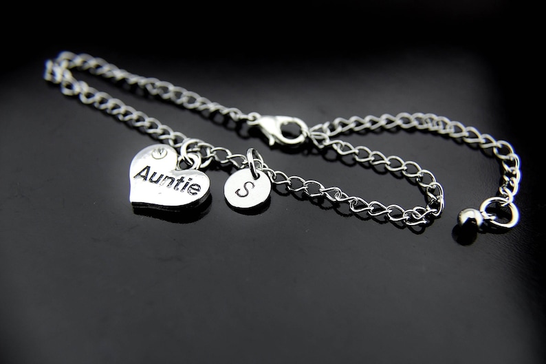 Aunt Gifts Aunt Jewelry Perfect Gift for Aunt Initial Bracelet Auntie Charm Bracelet Personalized Auntie Bracelet Auntie Bracelet