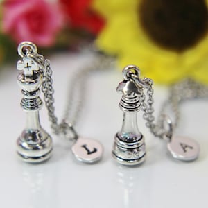 Girlfriend Boyfriend Gift, Silver King Queen Chess Piece Necklace, Best Friends Gift, Valentine Gift, Personalized Initial Necklace, N3290