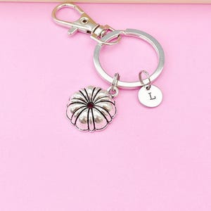 Bundt Muffin Pan Baker Keychain, Baker Gift, Bakery Shop Gift, Sister Gifts, Niece Gifts,Mom Gifts,Aunt Gifts, Personalized Gift, N3785 bild 10
