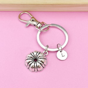 Bundt Muffin Pan Baker Keychain, Baker Gift, Bakery Shop Gift, Sister Gifts, Niece Gifts,Mom Gifts,Aunt Gifts, Personalized Gift, N3785 bild 2