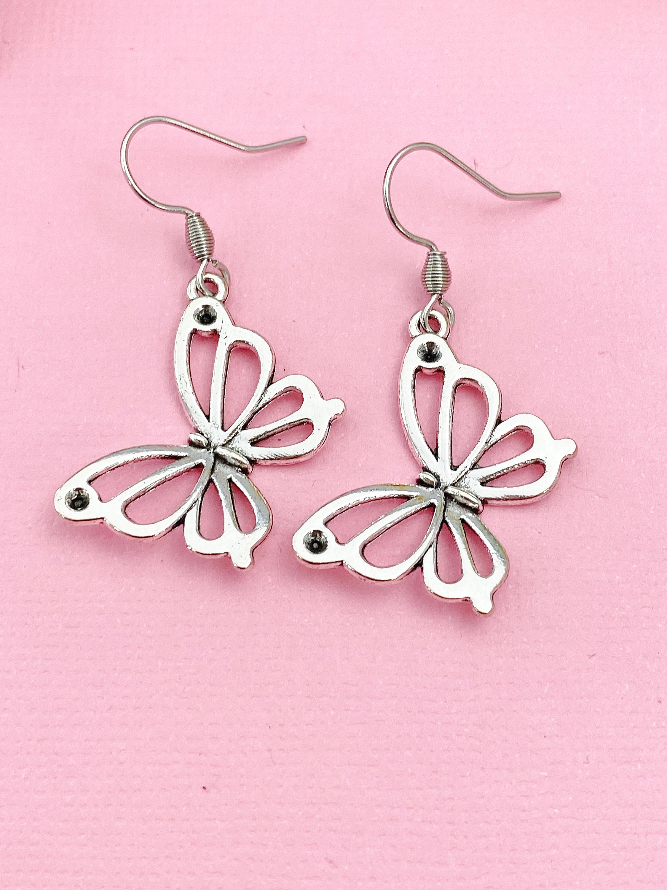 蝶の耳飾り Silver Butterfly Charm Earrings, N131J - Etsy