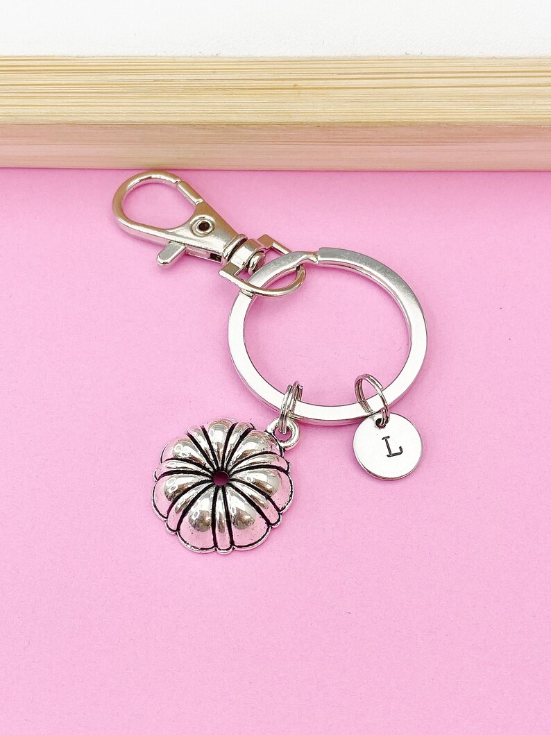 Bundt Muffin Pan Baker Keychain, Baker Gift, Bakery Shop Gift, Sister Gifts, Niece Gifts,Mom Gifts,Aunt Gifts, Personalized Gift, N3785 bild 8