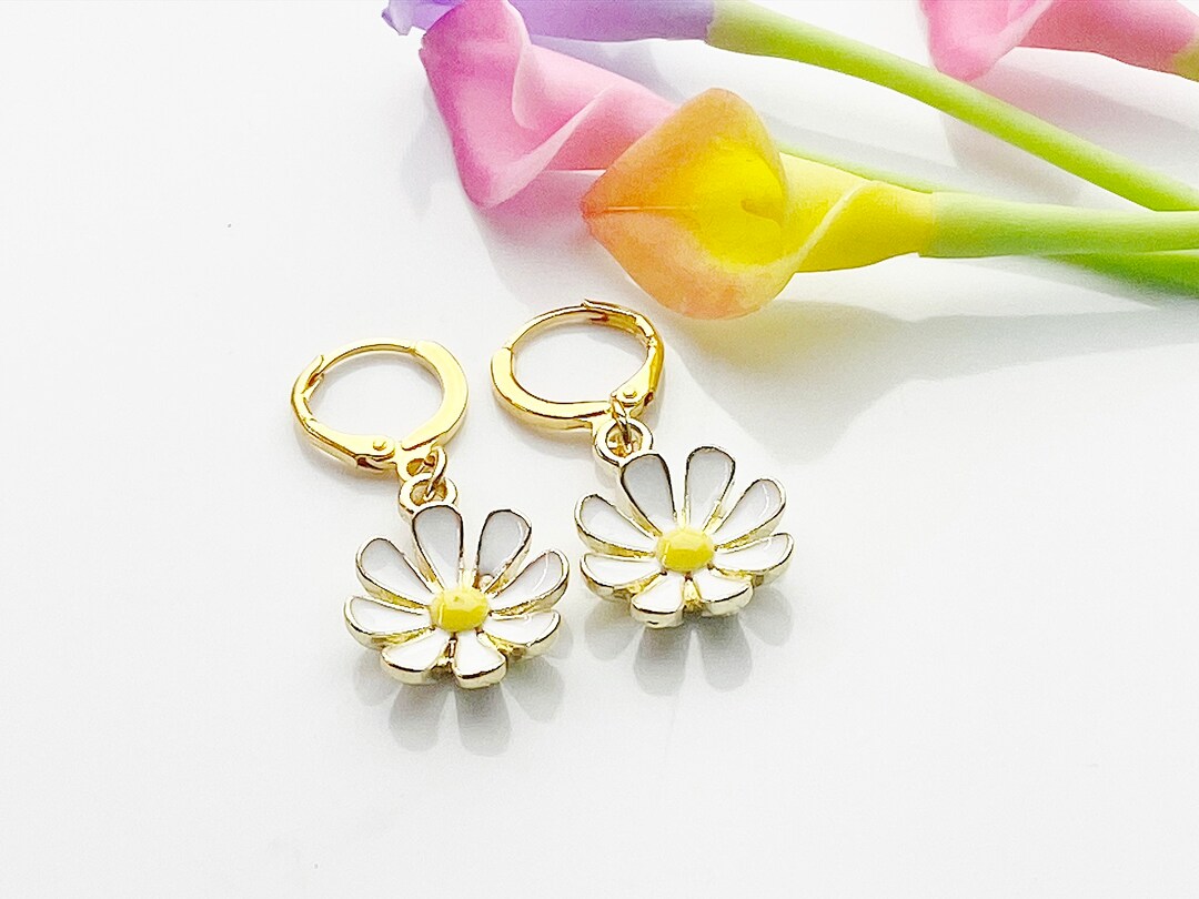 Gold Daisy Earrings, Daisy Flower Jewelry, Birthday Present for Girl