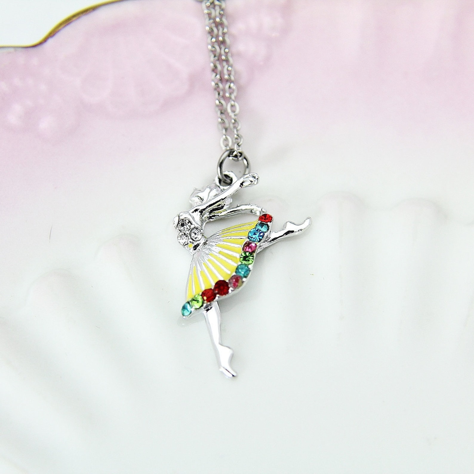 Collier Danseuse Ballet Filles - Pendentif Zircon - Chaîne 50cm - Cadeau Noël, Fête - Boîte Velours