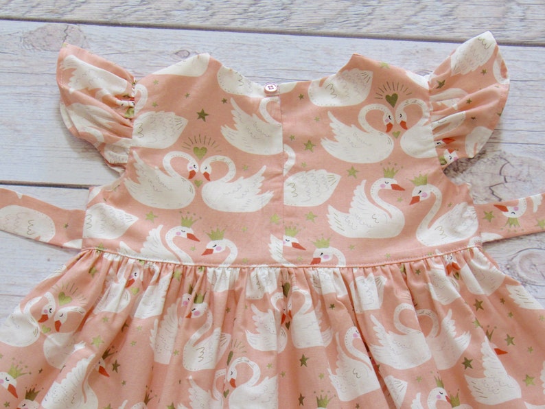 Girl Swan Dress Size 1-14