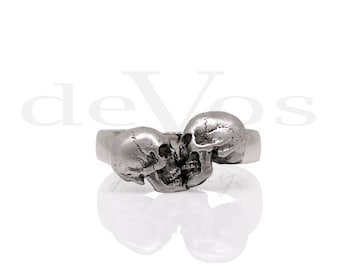 Skull Ring - Skull and Bones - Kissing Skulls Ring