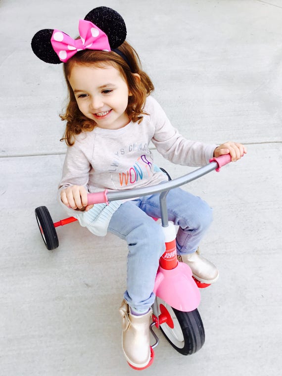 Minnie Mouse Ears su Alice Band con fiocco rosso e bianco a pois per adulti/ bambini – Accessorio per travestimento – Decorazione regalo – UK (fiocco rosso a pois