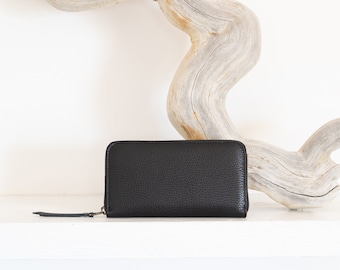 Leather Zip Wallet, Available in 5 colors!