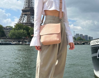 Shoulder full grain leather bag / Leather bag / Leather Crossbody bag / Light Pink bag