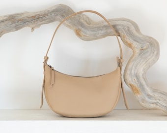 Shoulder Leather bag. MOON