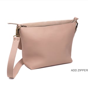 Available in 16 colors Leather Crossbody Bag. Handcrafted. UN zdjęcie 5