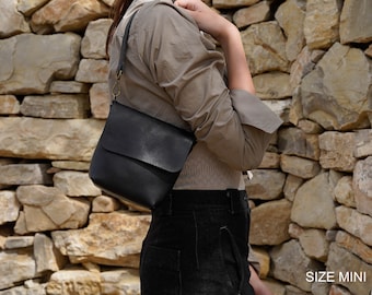 Personalized gift, Leather Crossbody bag, Shoulder leather bag, Leather bag, Yellow bag. Leather Purse. Un Original.