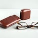 see more listings in the Étuis à lunettes en cuir section