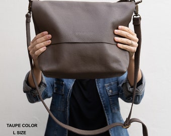 Leather Crossbody bag with removable strap. Available in 16 colors! UN. Now you can add a short strap to your crossbody bag.