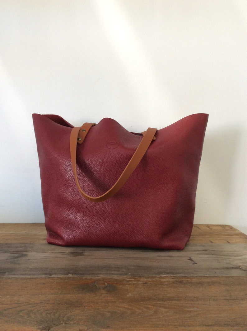 Leather Tote Bag Bel handmade with the highest quality full-grain spanish leather Burgundy bag