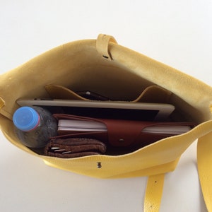 Handmade genuine leather bag for the perfect gift. Leather Purse. UN image 7