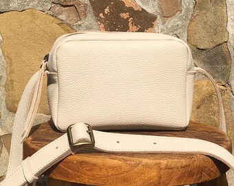 Leather Crossbody Bag in Etsy. Handcrafted. MERY