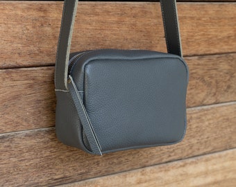 Leather Crossbody Bag. Handcrafted. MERY