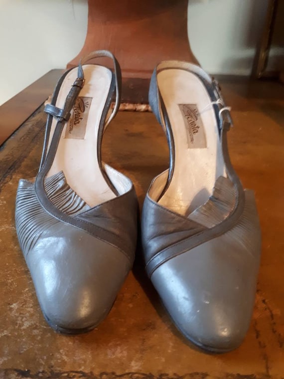 60s Ladies Grey Renata Shoes Size 39 