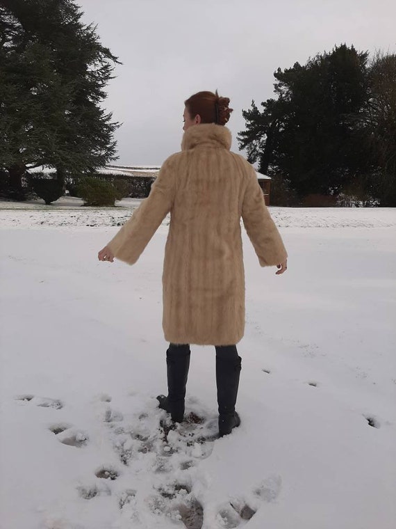 Small (UK8-10) Blonde Mink Fur Coat. Warm Winter … - image 5