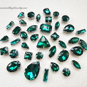 Emerald  Glass Rhinestones beads --10pcs Drak Green Teardrop Oval Octagon Marquise Sew on loose Rhinestones silver settings Vintage Crystal