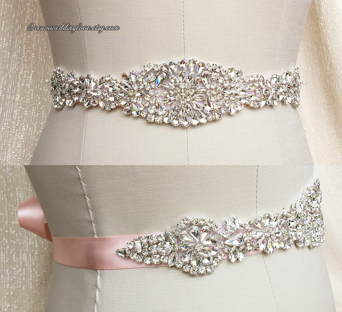 how to choose a bridal belt