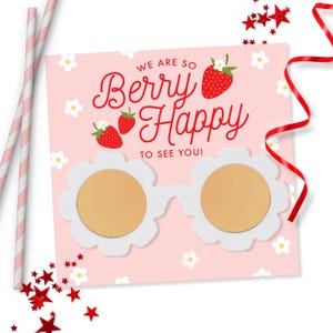 Erdbeer Sonnenbrille Karte - Druckbare Beere Süßes Geburtstagsgeschenk für Gastgeschenke - Anpassbare Erdbeer Gänseblümchen Dekor - Süßes Thema - 0013