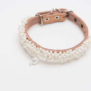 Charming Pearl Cat Collar image 4