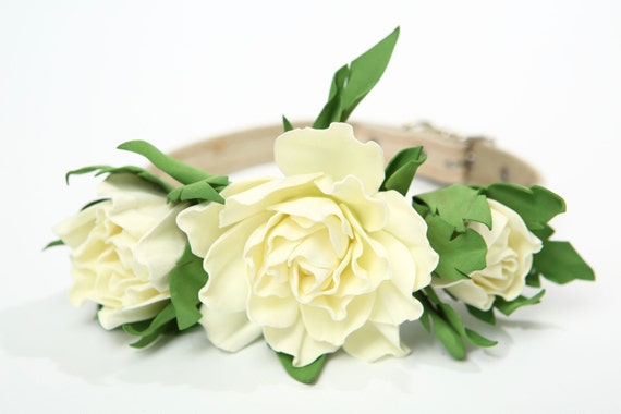 Wedding dog collar,floral dog bow tie,white flower,leather,pet accessory,flower wedding dog collar