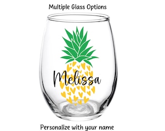 Personalized Pineapple Glass, Pineapple, Wine Glass, Pineapple Lover, Pineapple Gift, Favor, Hawaiian, BBQ, Bachelorette, Party, Summer
