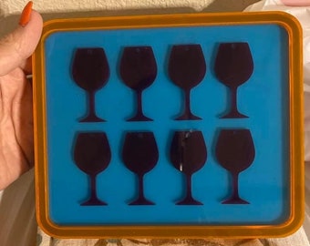 Housing for Earring Wine Glasses