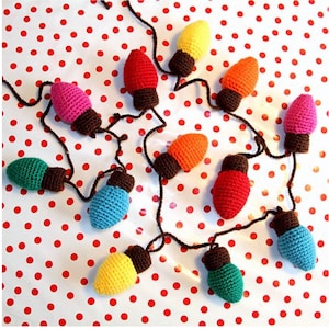 Crochet Christmas Lights -Holiday Garland- Christmas Decorations- Xmas Tree Lights Medium Worsted Yarn Crochet pattern Download PDF