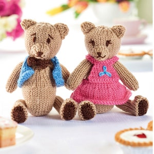 Mummy and Daddy Bears Knitting Pattern- DK-8ply wool- Instant download- Toys- to knit